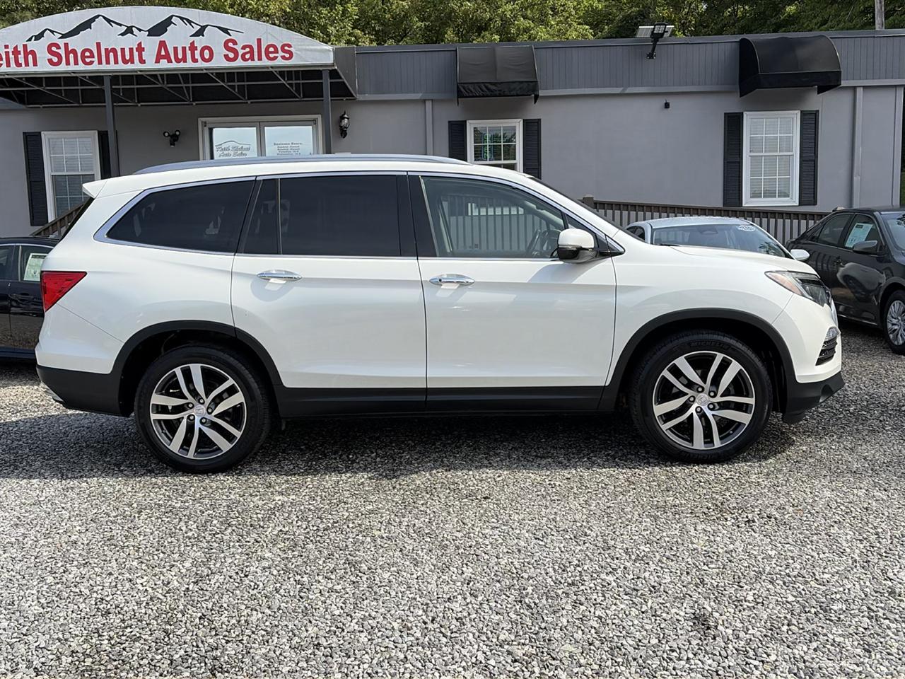 Honda Pilot Elite AWD 2017