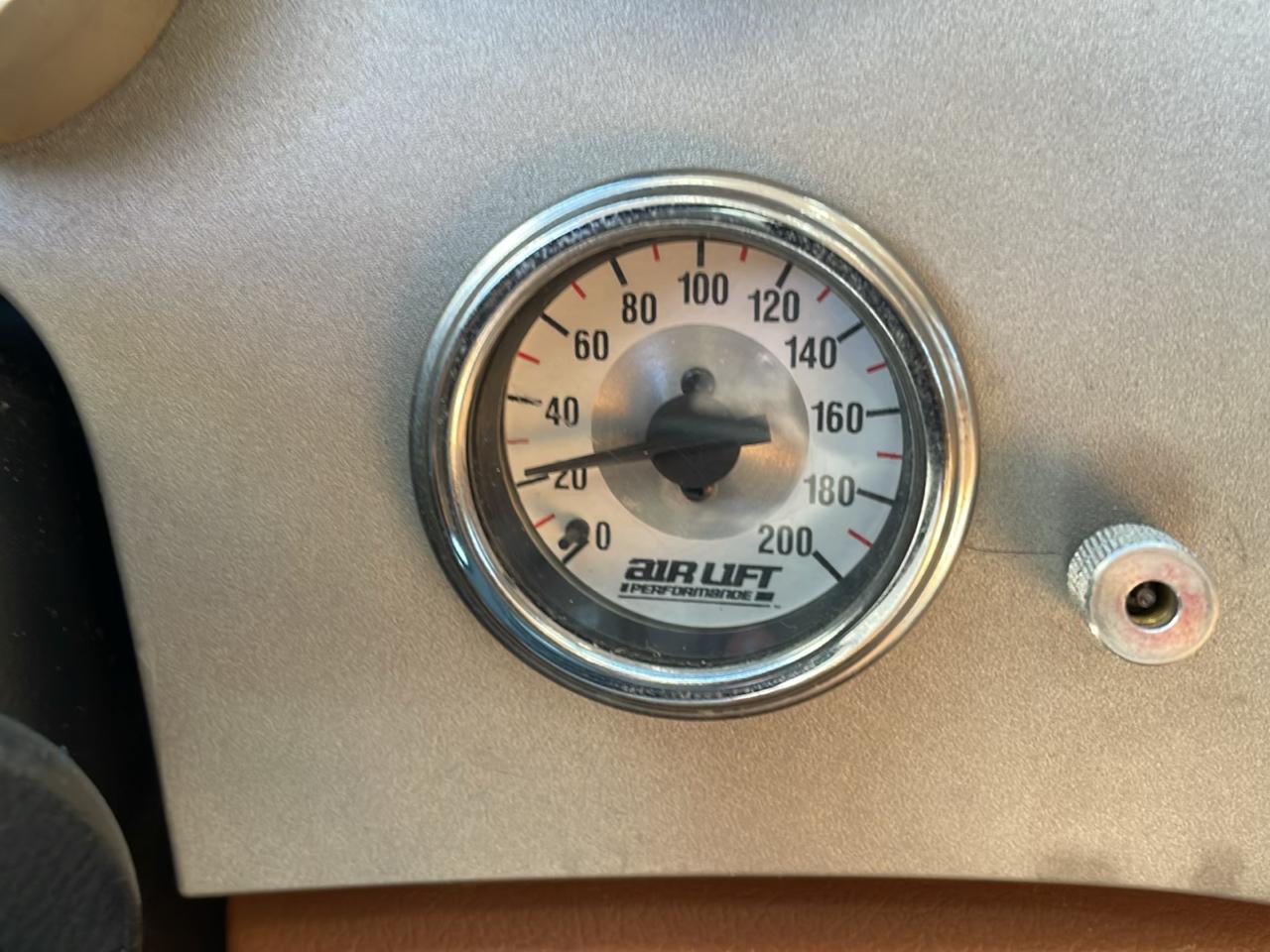 Toyota Tundra 4WD Truck CrewMax 5.7L V8 6-Spd AT LTD (Natl) 2008