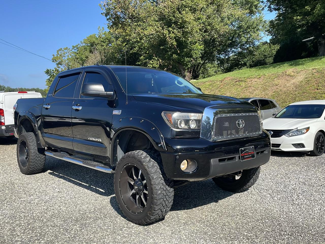 Toyota Tundra 4WD Truck CrewMax 5.7L V8 6-Spd AT LTD (Natl) 2008