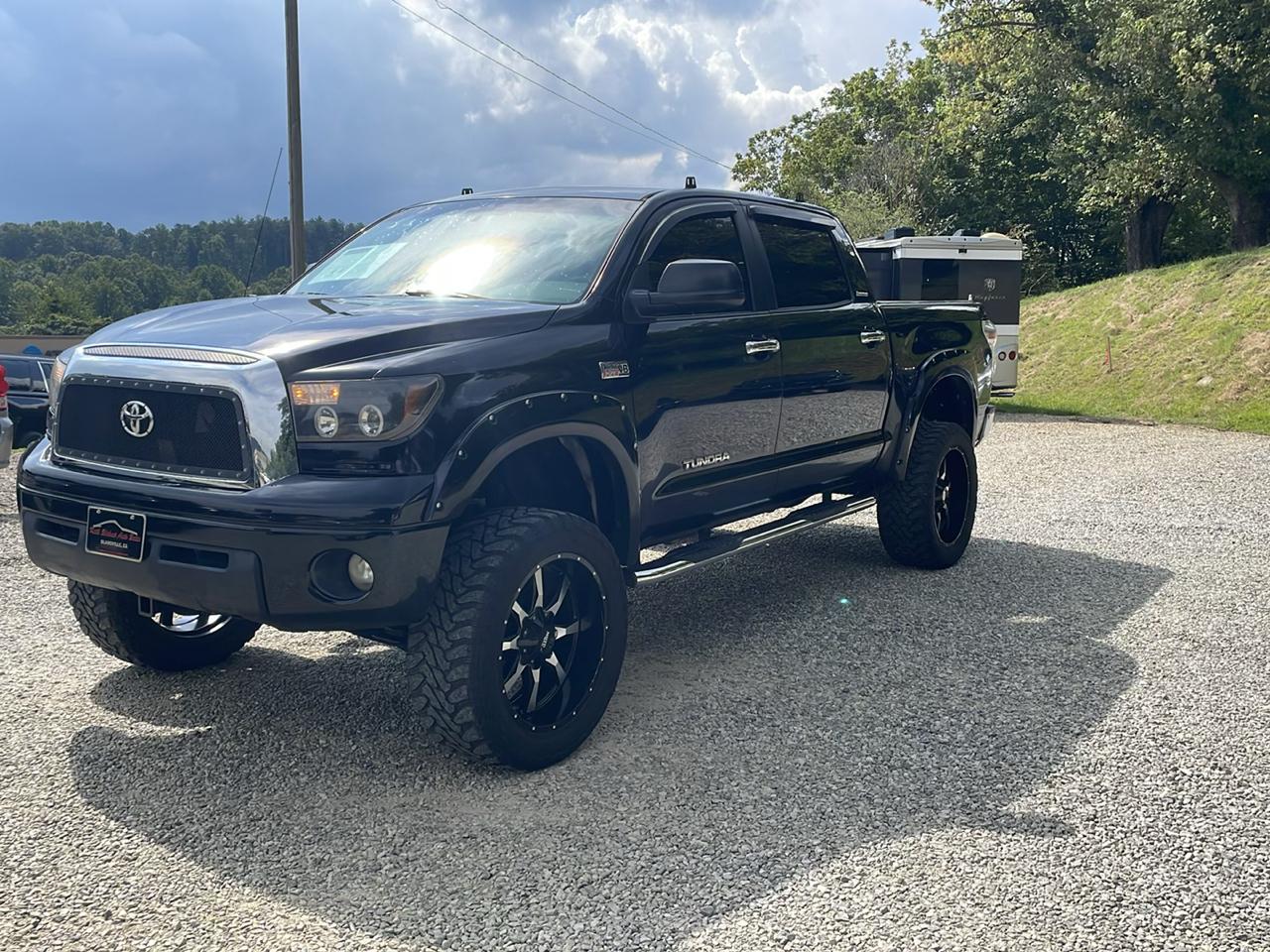 Toyota Tundra 4WD Truck CrewMax 5.7L V8 6-Spd AT LTD (Natl) 2008