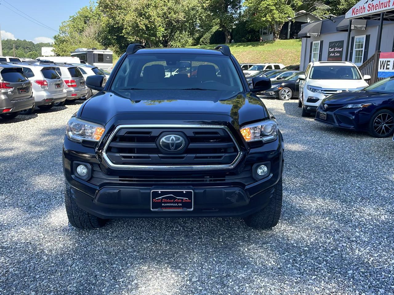 Toyota Tacoma 4WD Double Cab V6 AT SR5 (Natl) 2018