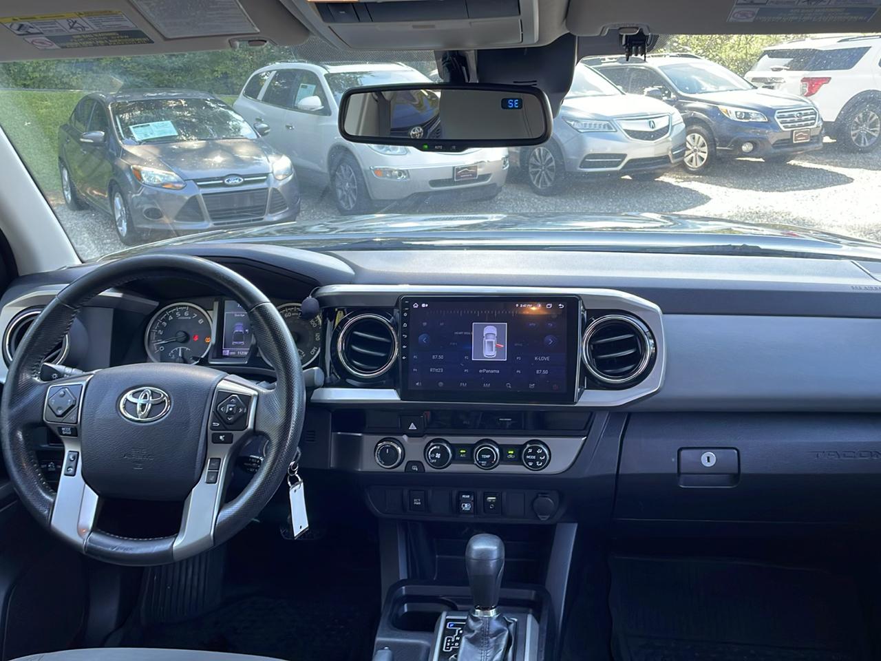 Toyota Tacoma 4WD Double Cab V6 AT SR5 (Natl) 2018