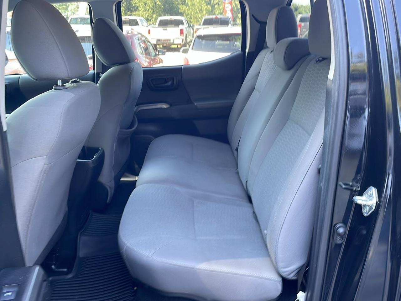Toyota Tacoma 4WD Double Cab V6 AT SR5 (Natl) 2018