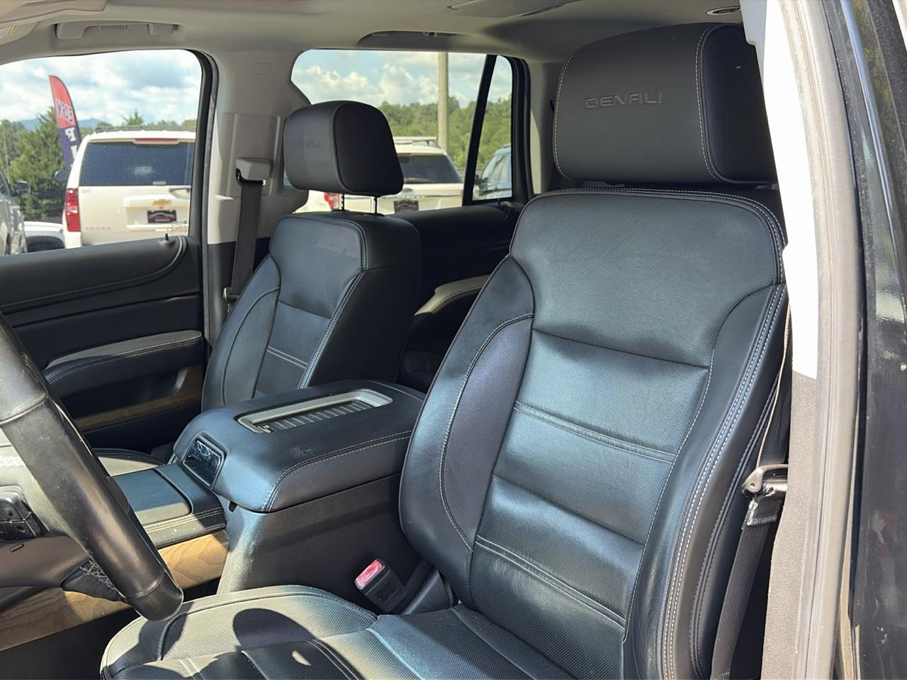 GMC Yukon 2WD 4dr Denali 2018
