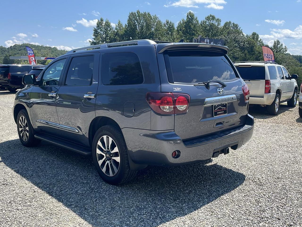Toyota Sequoia Limited 4WD (Natl) 2019