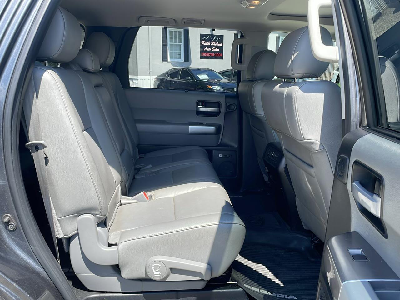 Toyota Sequoia Limited 4WD (Natl) 2019