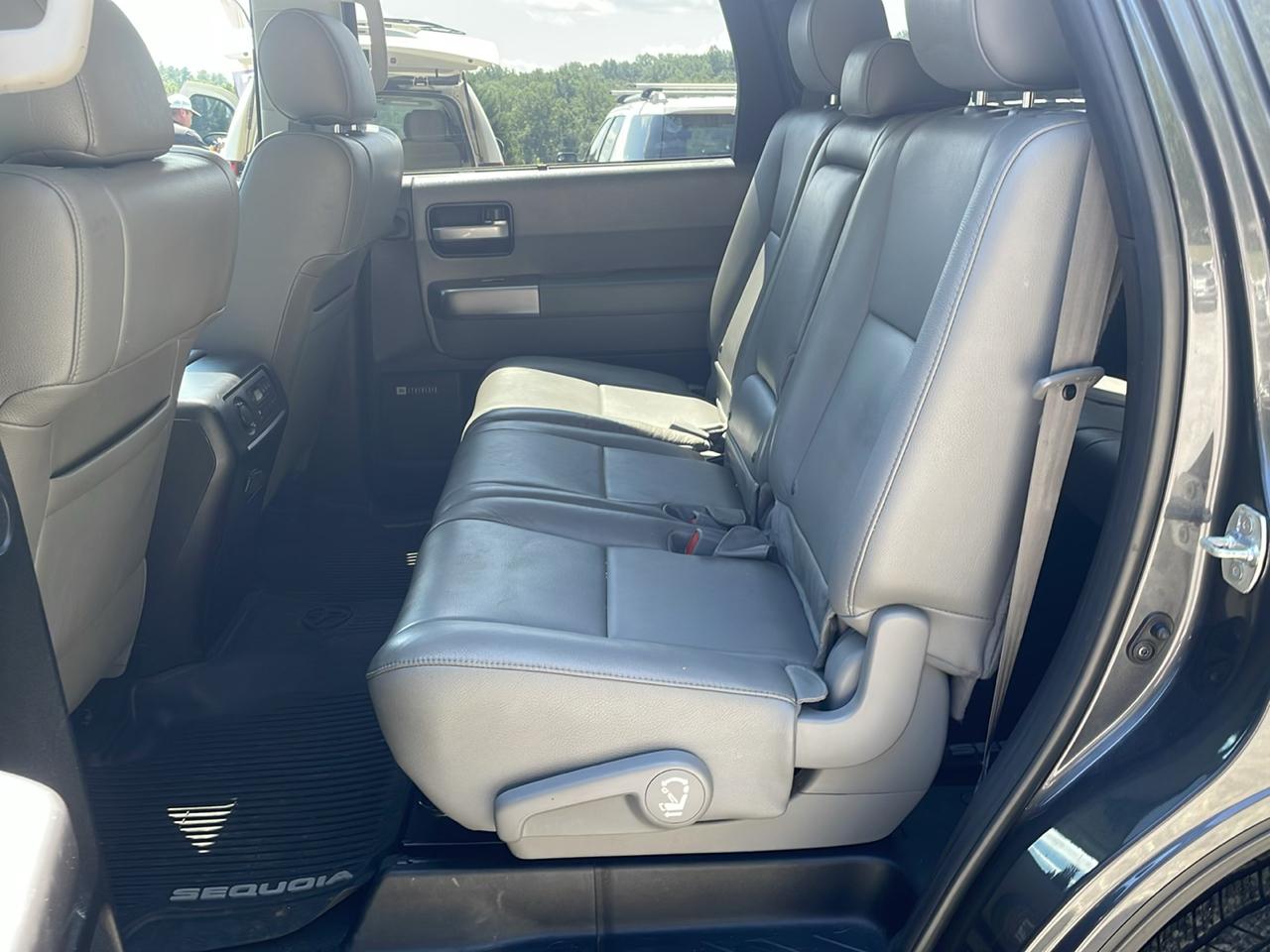 Toyota Sequoia Limited 4WD (Natl) 2019