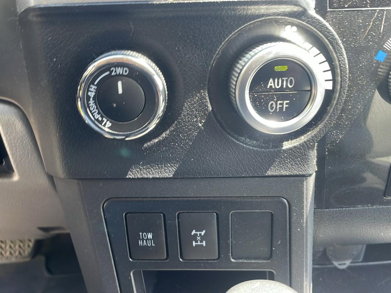 Toyota Sequoia Limited 4WD (Natl) 2019
