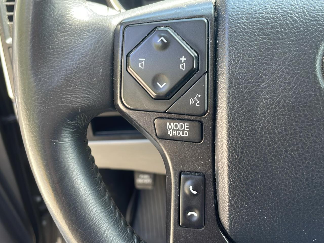 Toyota Sequoia Limited 4WD (Natl) 2019