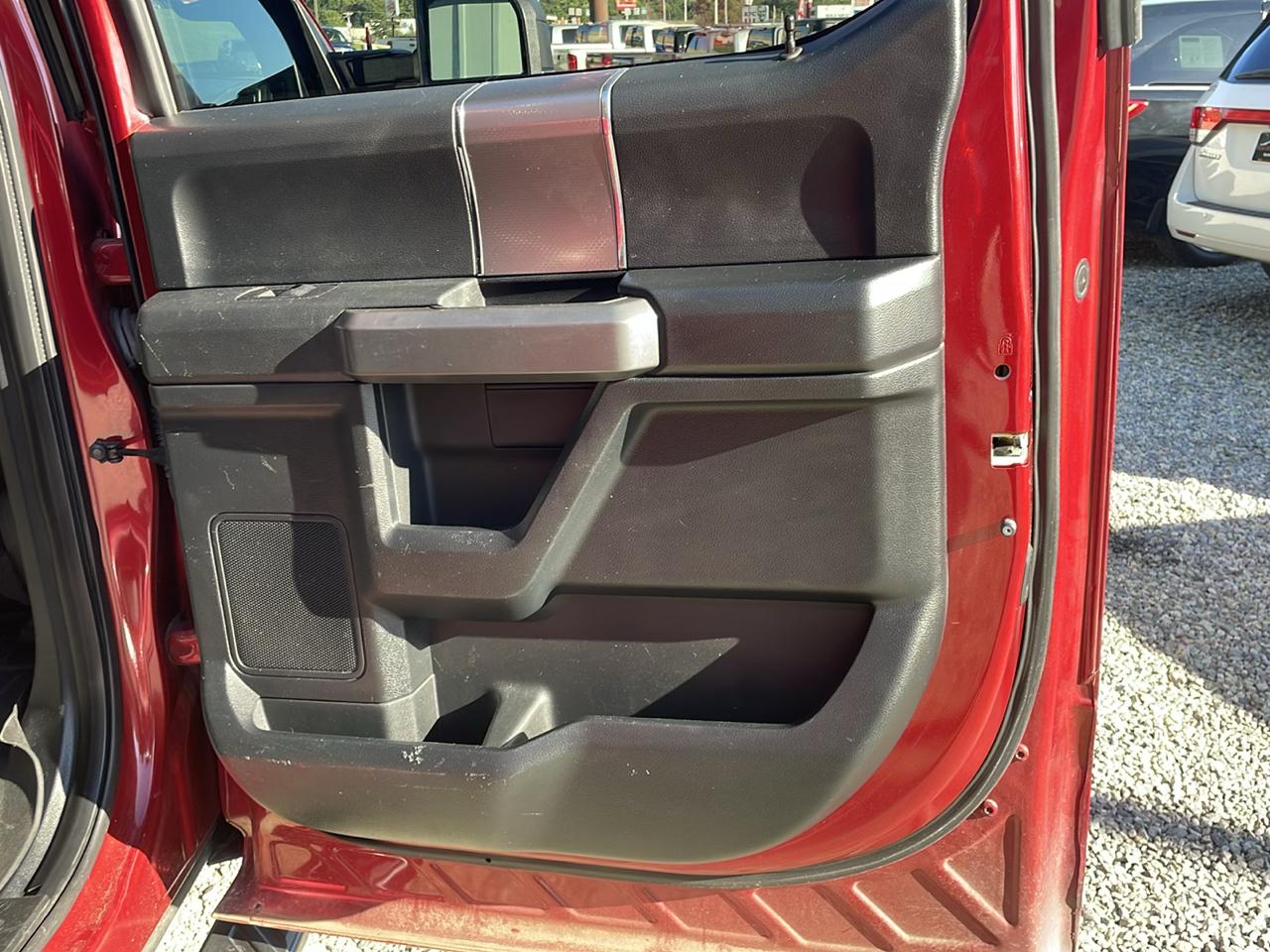 Ford F-150 4WD SuperCrew 145" XLT 2015