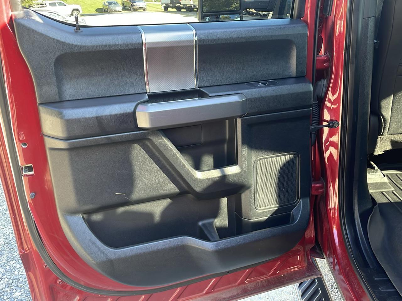 Ford F-150 4WD SuperCrew 145" XLT 2015
