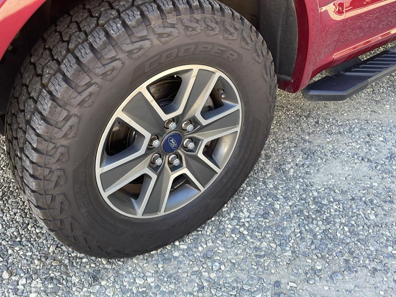Ford F-150 4WD SuperCrew 145" XLT 2015