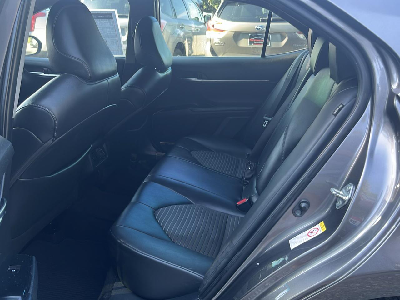 Toyota Camry photo 11