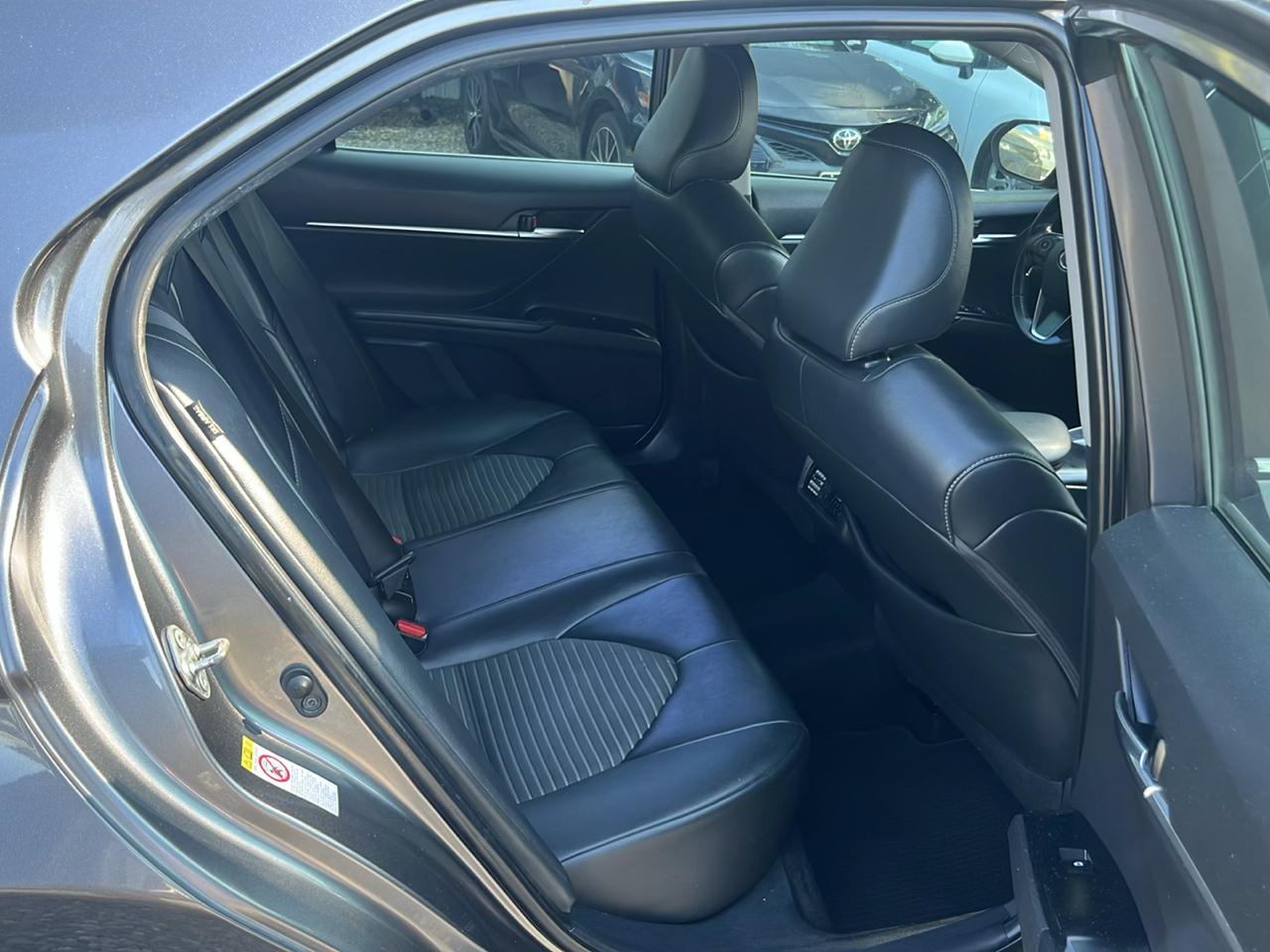 Toyota Camry photo 13