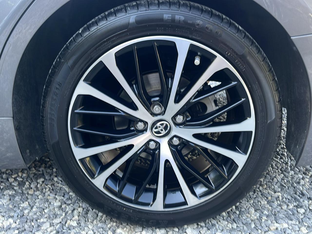 Toyota Camry photo 18