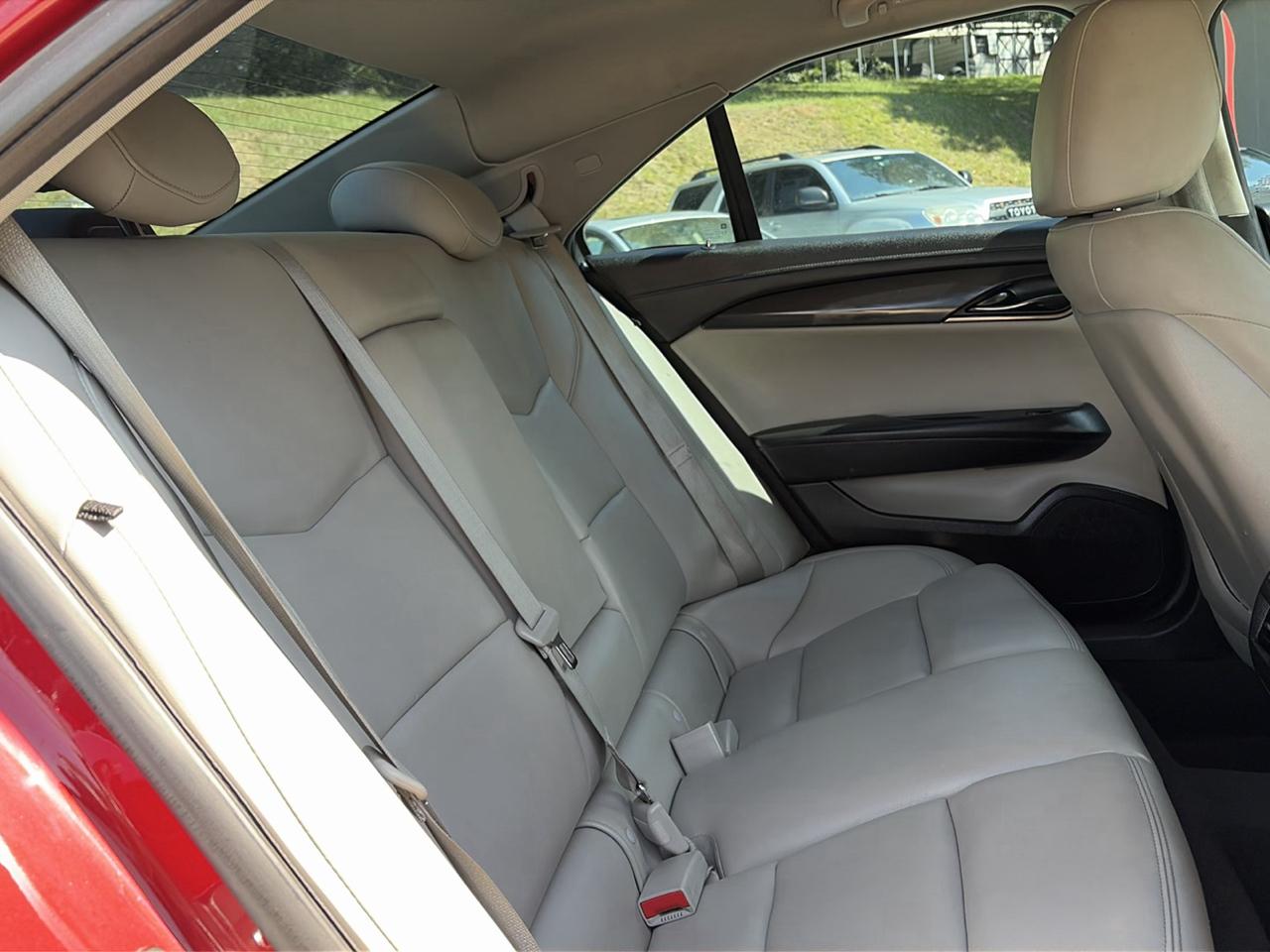 Cadillac ATS photo 10