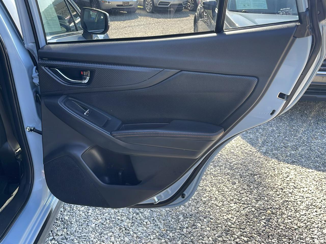 Subaru Crosstrek photo 11
