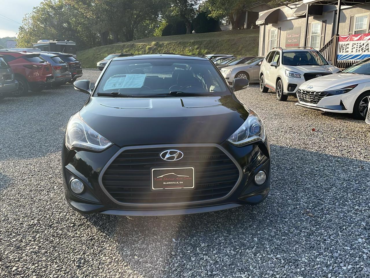 Hyundai Veloster photo 2