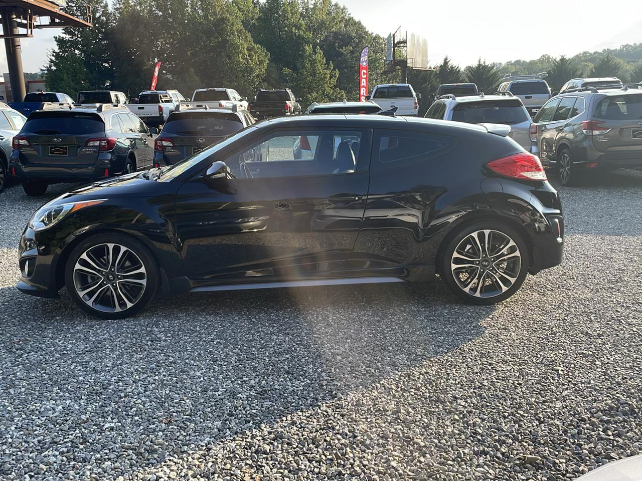 Hyundai Veloster photo 4