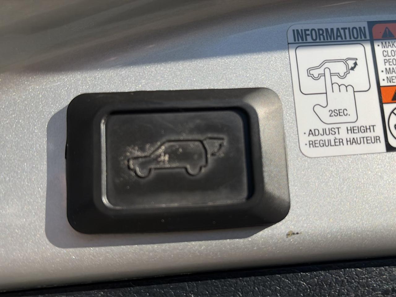 Toyota RAV4 AWD 4dr Limited (Natl) 2015
