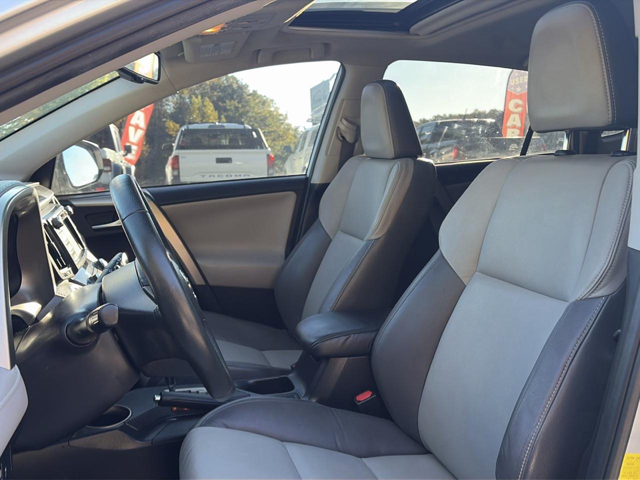 Toyota RAV4 AWD 4dr Limited (Natl) 2015
