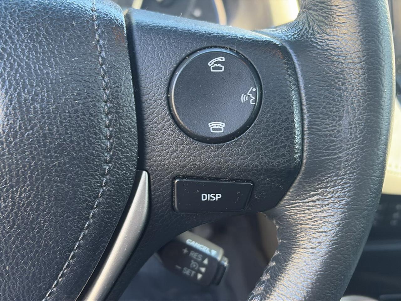 Toyota RAV4 AWD 4dr Limited (Natl) 2015