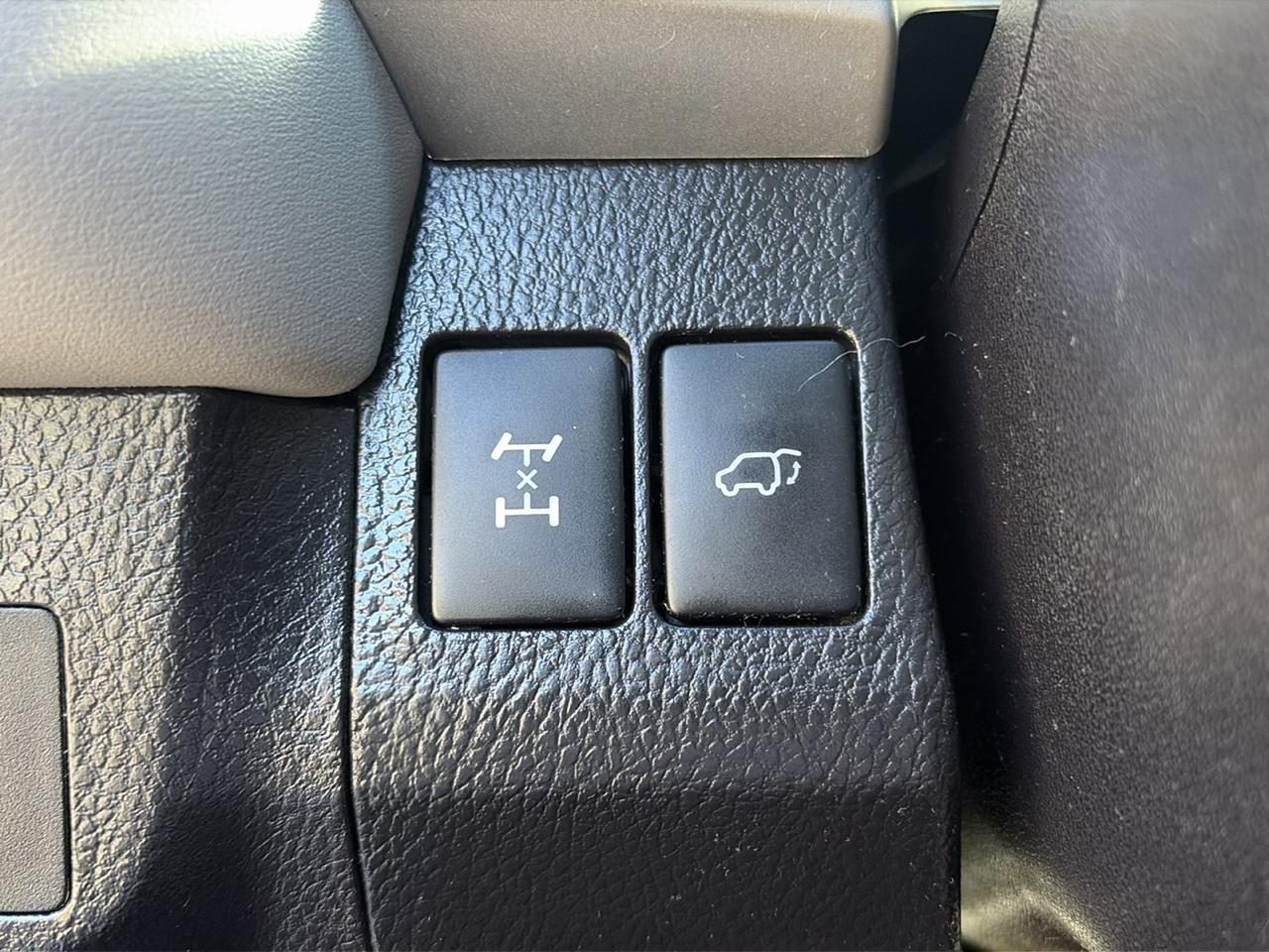 Toyota RAV4 AWD 4dr Limited (Natl) 2015