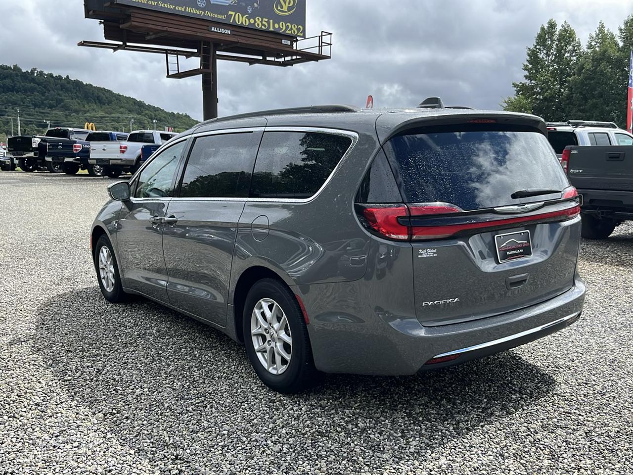 Chrysler Pacifica Touring L FWD 2022