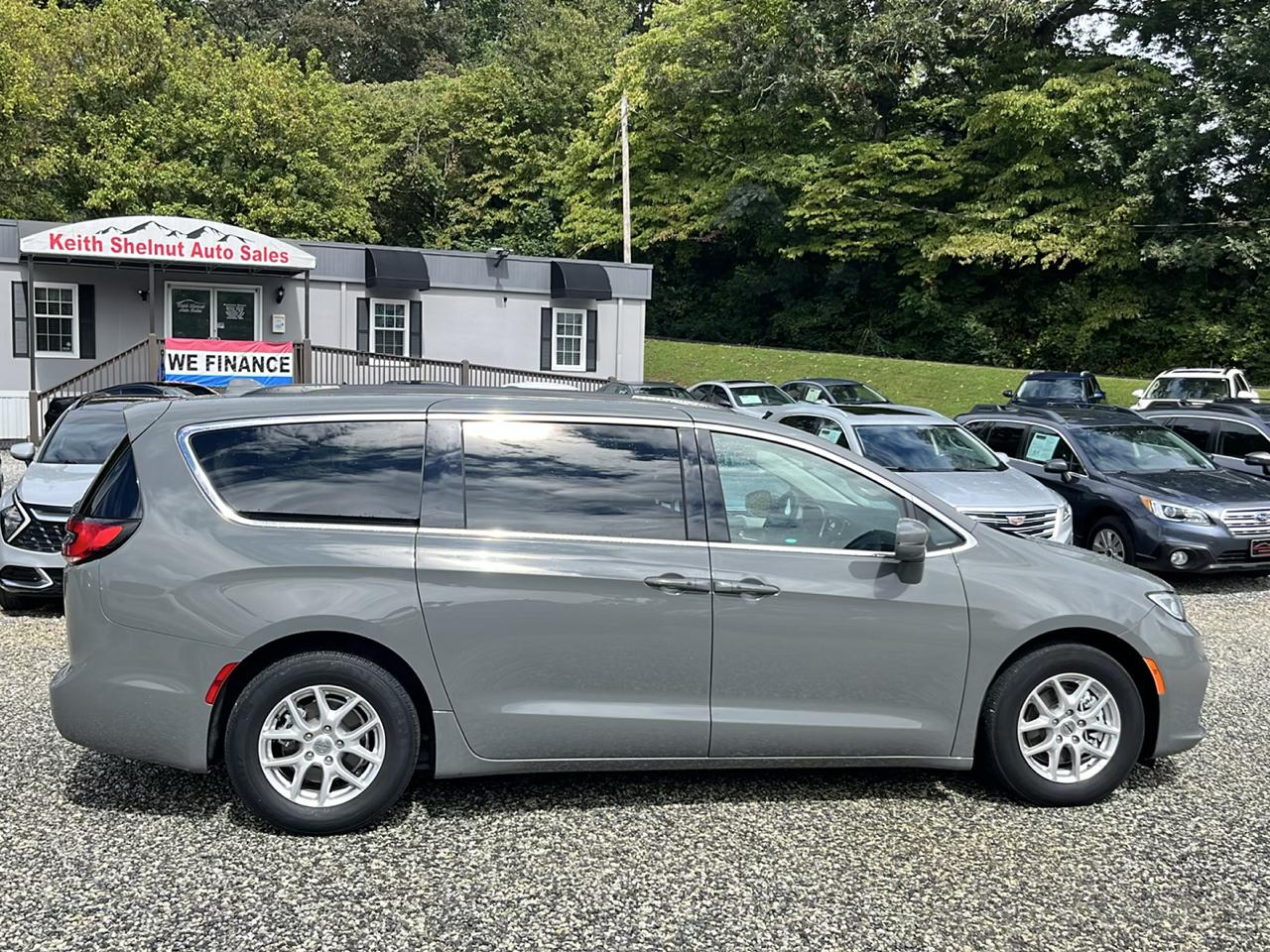 Chrysler Pacifica Touring L FWD 2022