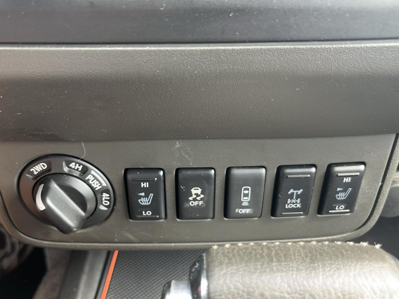 Nissan Frontier photo 14
