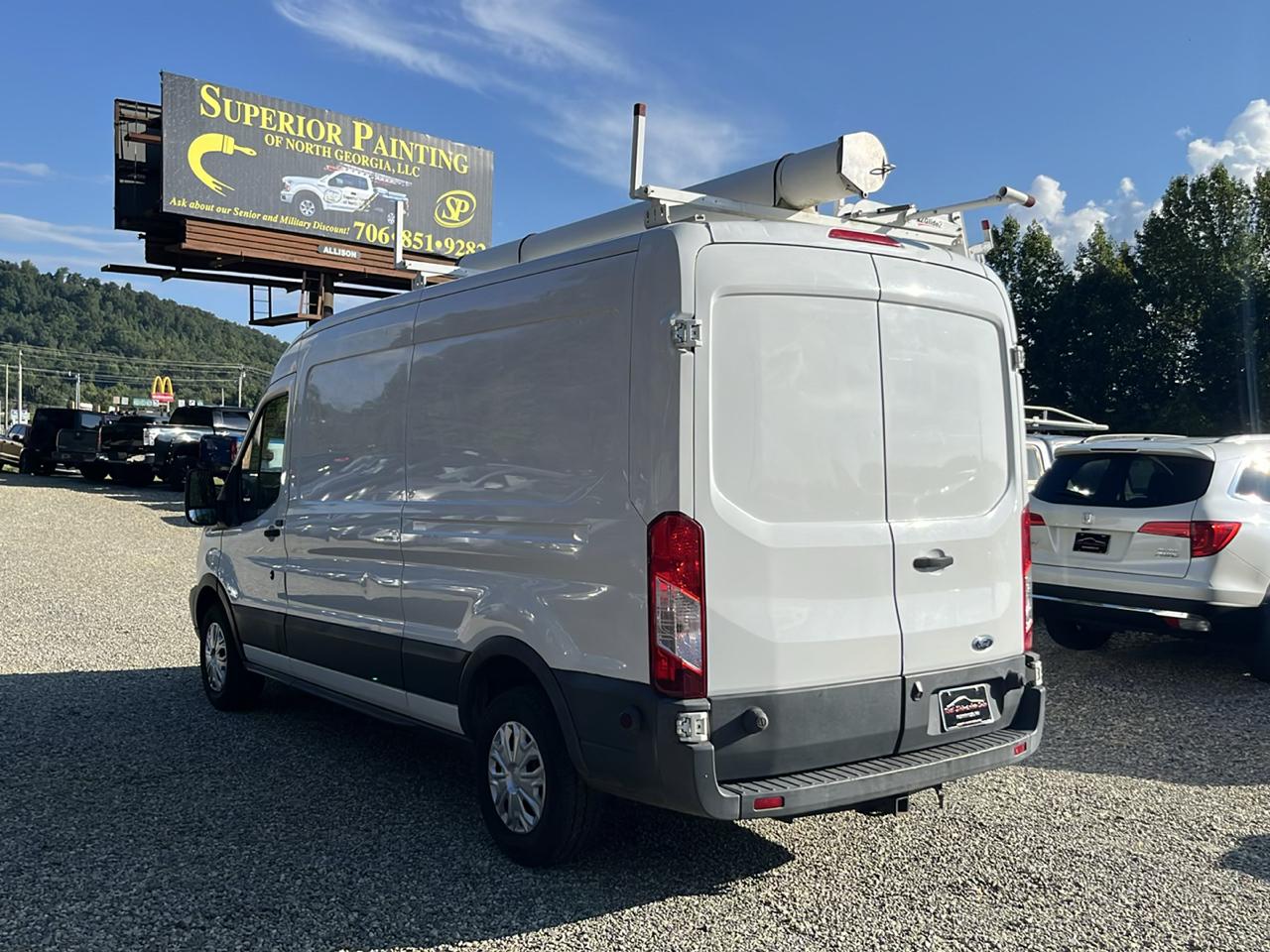 Ford Transit Van T-250 148" Med Rf 9000 GVWR Sliding RH Dr 2017