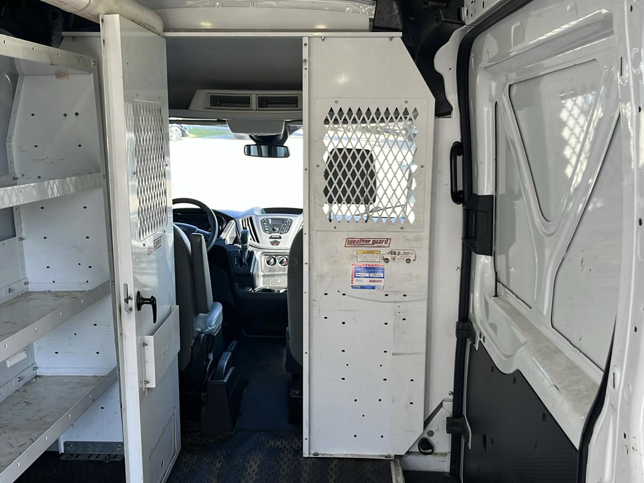 Ford Transit Van T-250 148" Med Rf 9000 GVWR Sliding RH Dr 2017