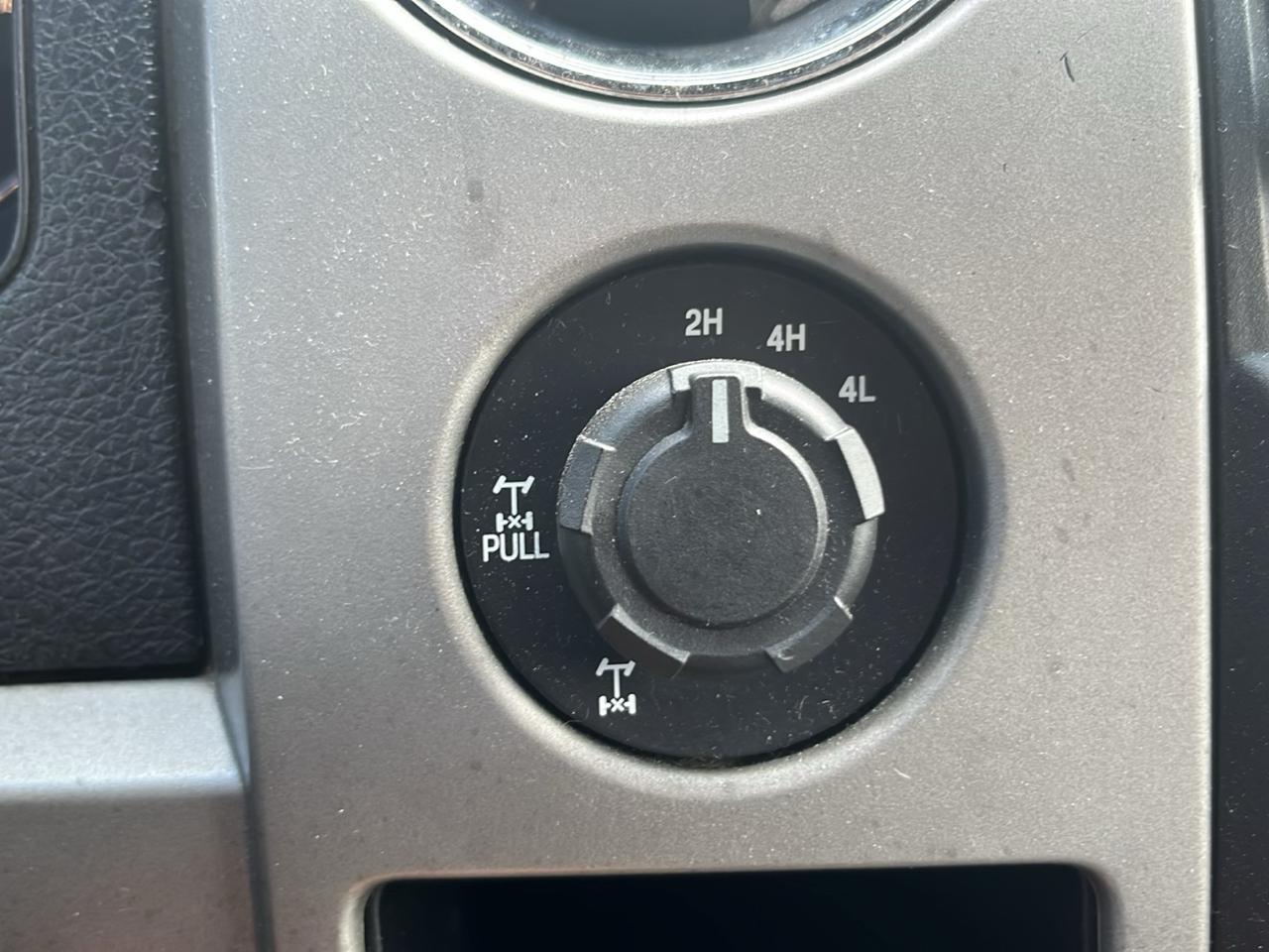 Ford F-150 4WD SuperCrew 145" FX4 2012