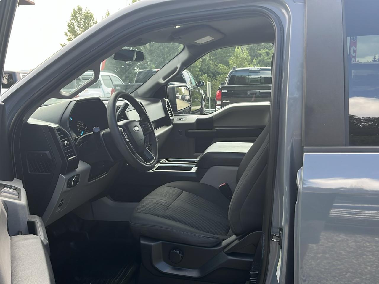 Ford F-150 4WD SuperCrew 150" FX4 2019