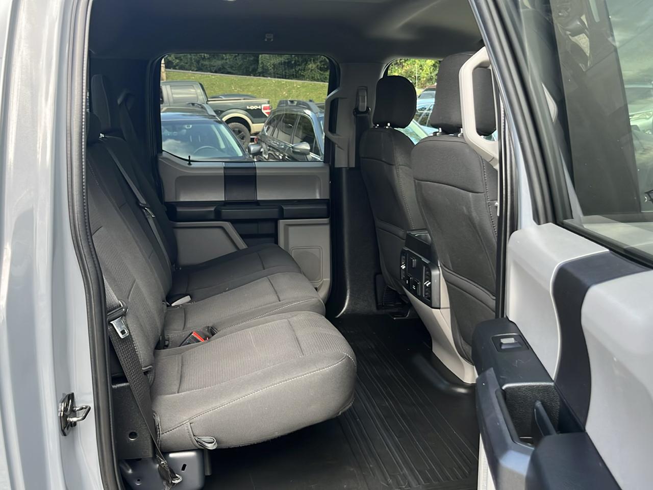 Ford F-150 4WD SuperCrew 150" FX4 2019