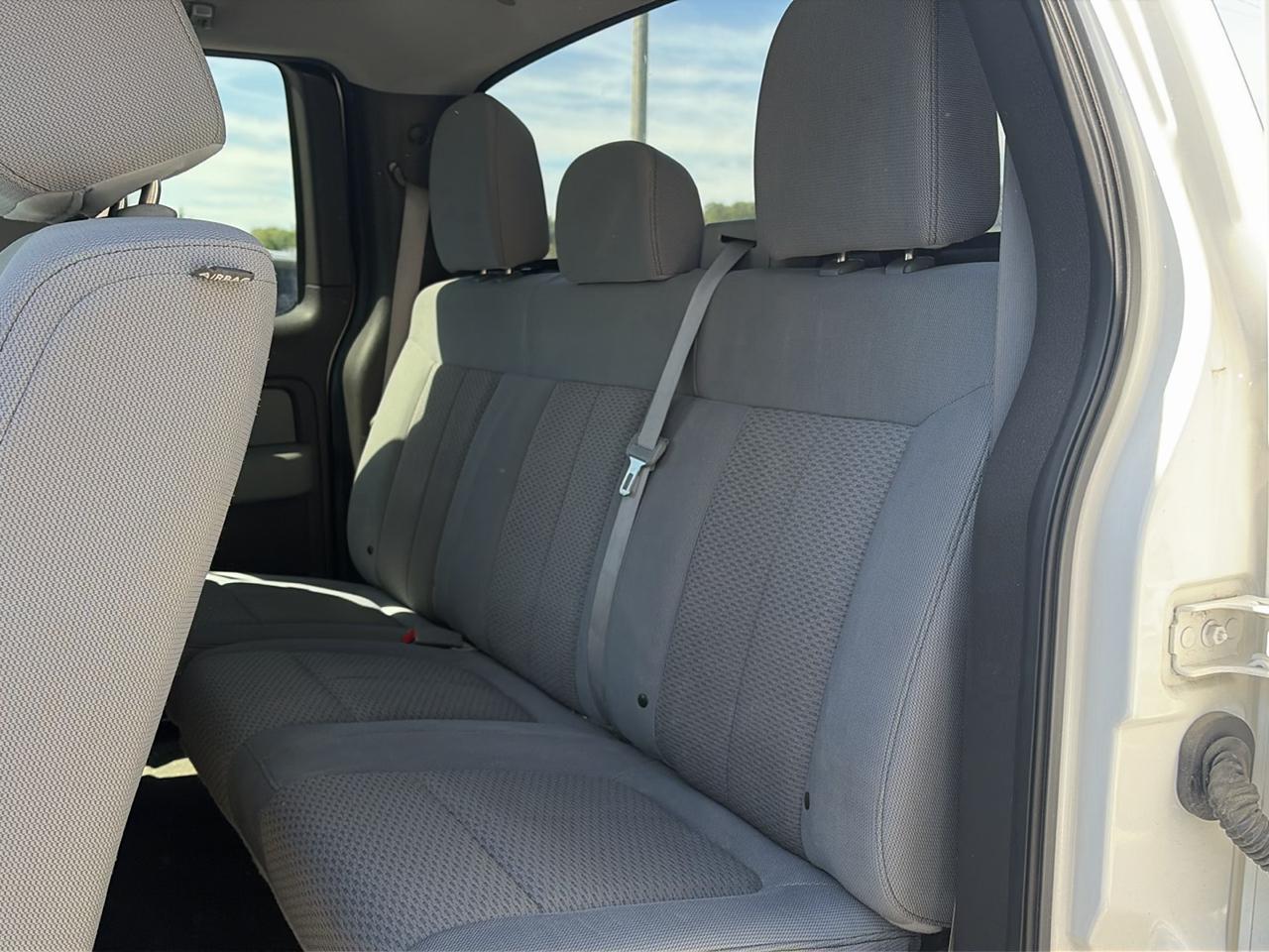 Ford F-150 2WD SuperCab 145" XLT 2012