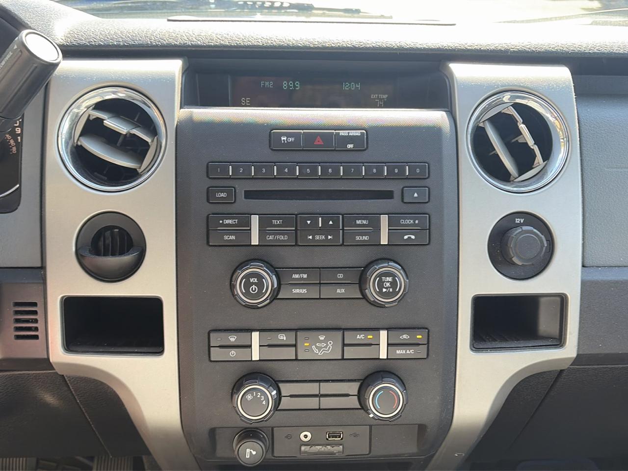 Ford F-150 2WD SuperCab 145" XLT 2012