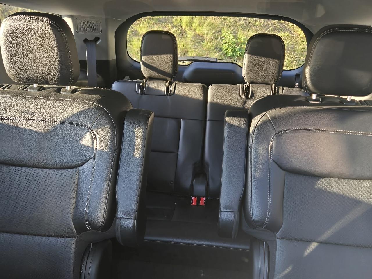 Ford Explorer Limited RWD 2023