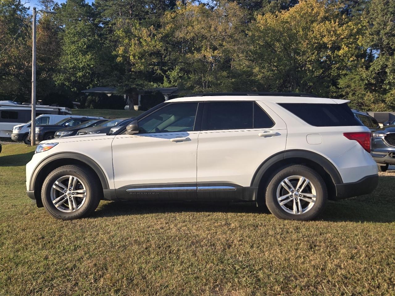 Ford Explorer XLT 4WD 2021