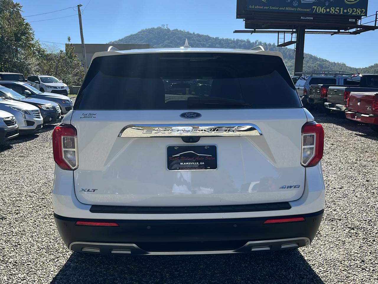 Ford Explorer photo 6
