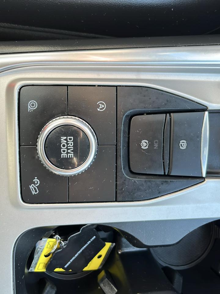 Ford Explorer photo 16