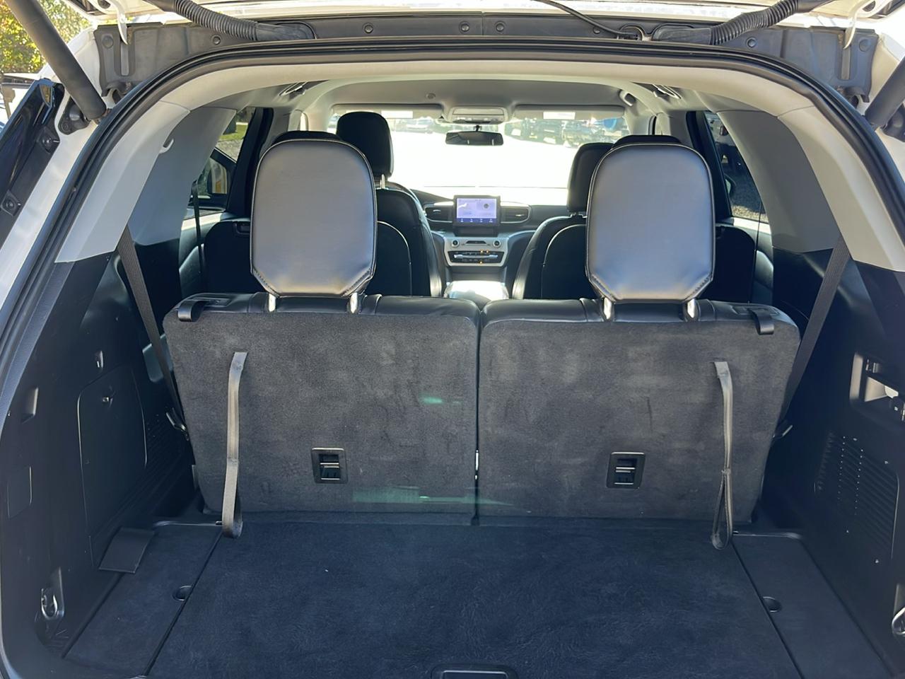 Ford Explorer photo 19