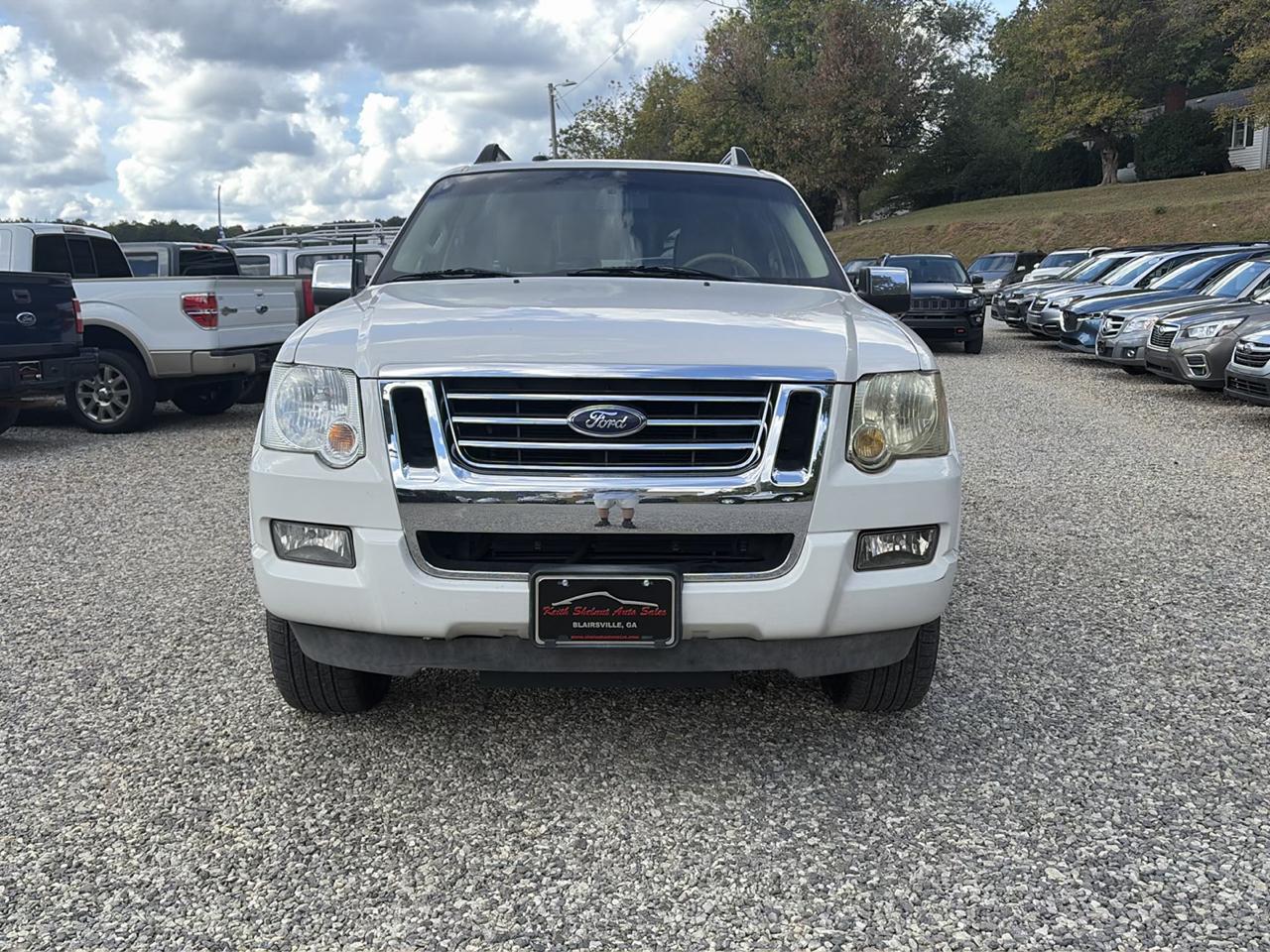 Ford Explorer Sport Trac photo 3