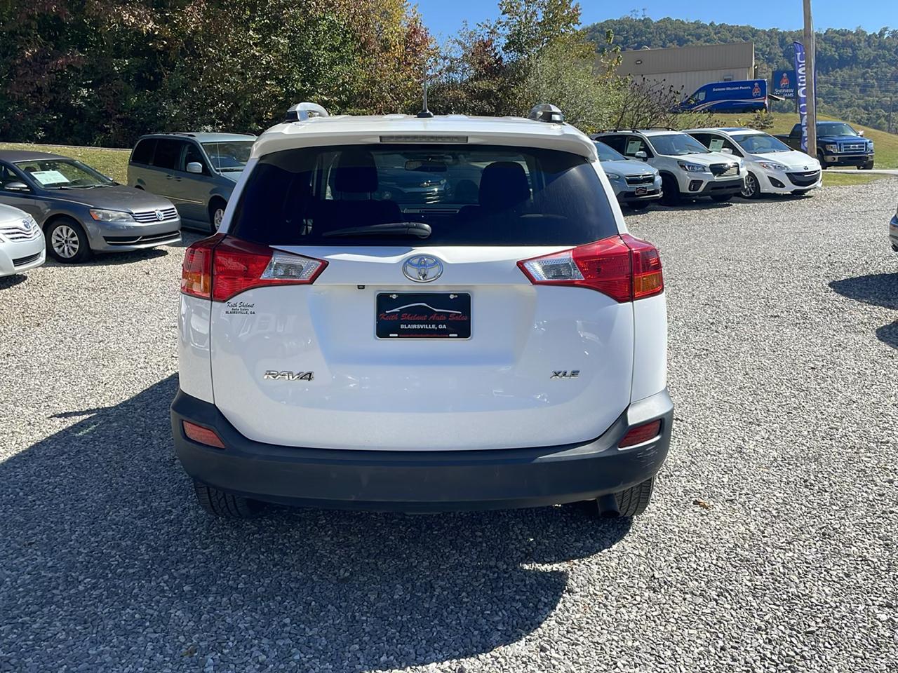 Toyota RAV4 FWD 4dr XLE (Natl) 2015