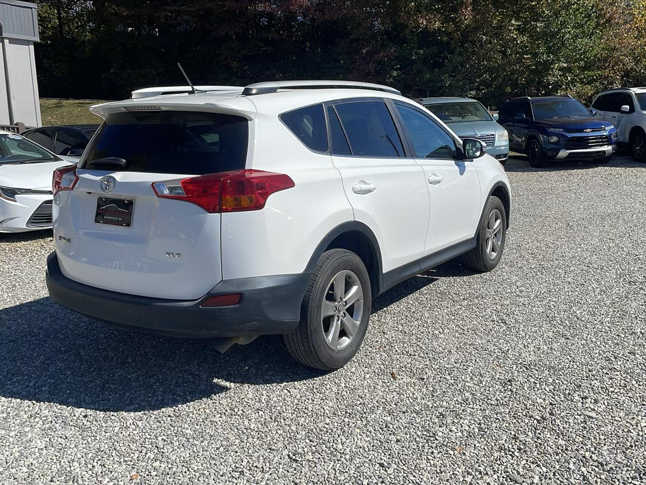 Toyota RAV4 FWD 4dr XLE (Natl) 2015