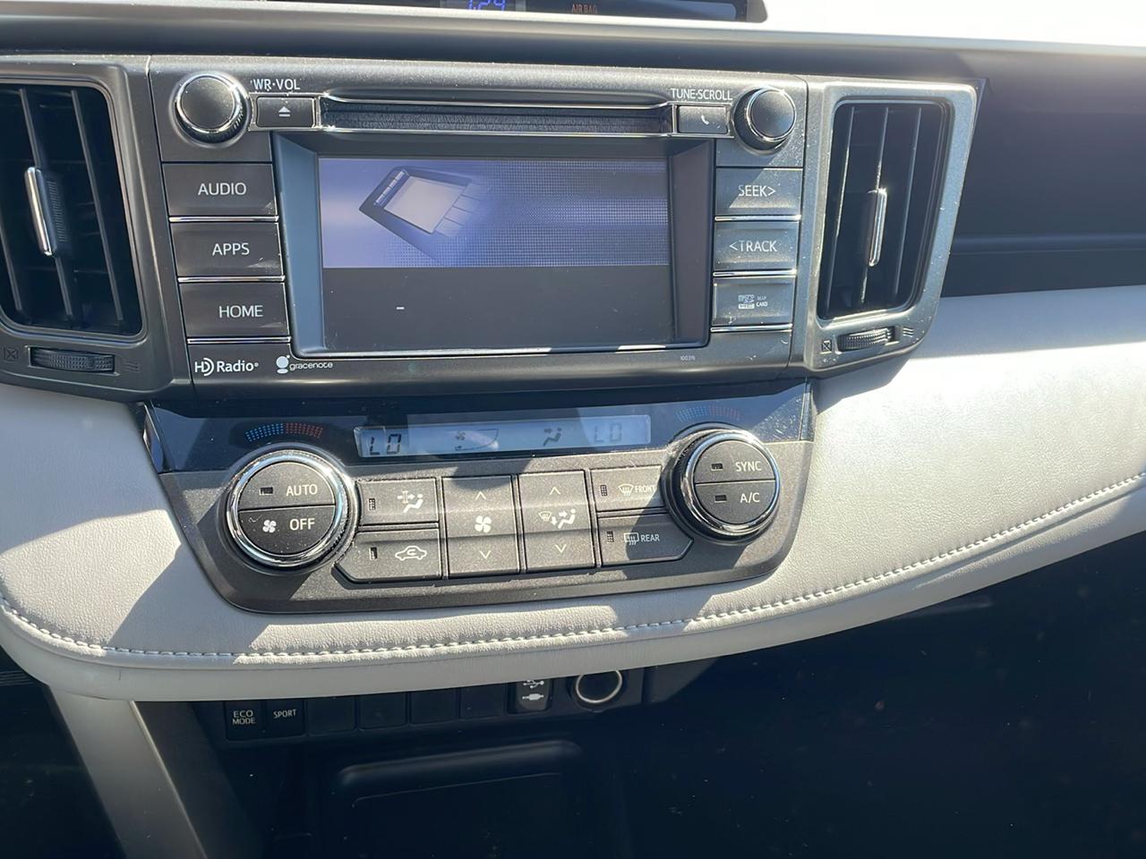 Toyota RAV4 FWD 4dr XLE (Natl) 2015