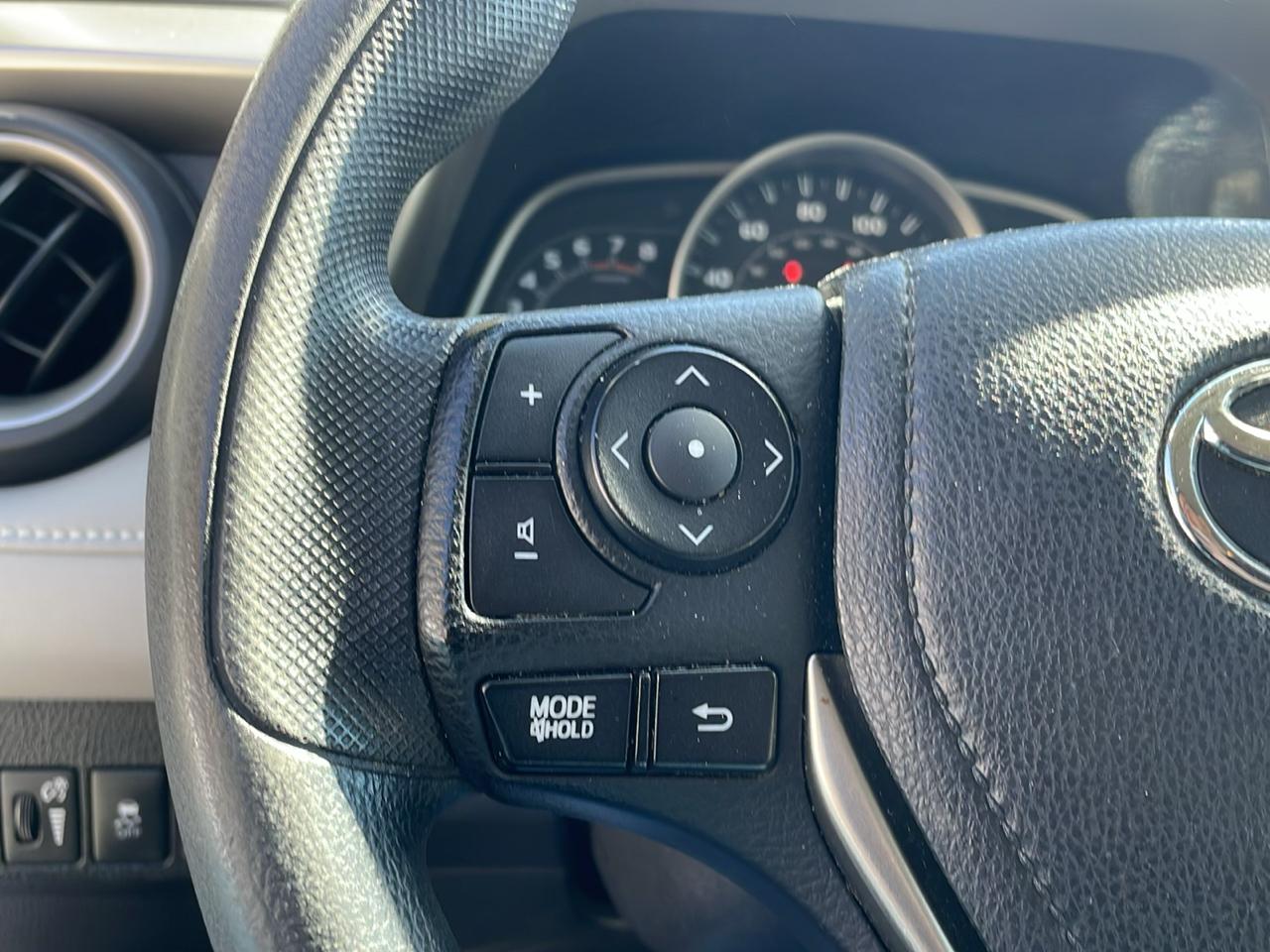 Toyota RAV4 FWD 4dr XLE (Natl) 2015