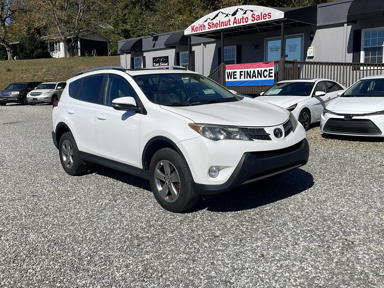 Toyota RAV4 FWD 4dr XLE (Natl) 2015
