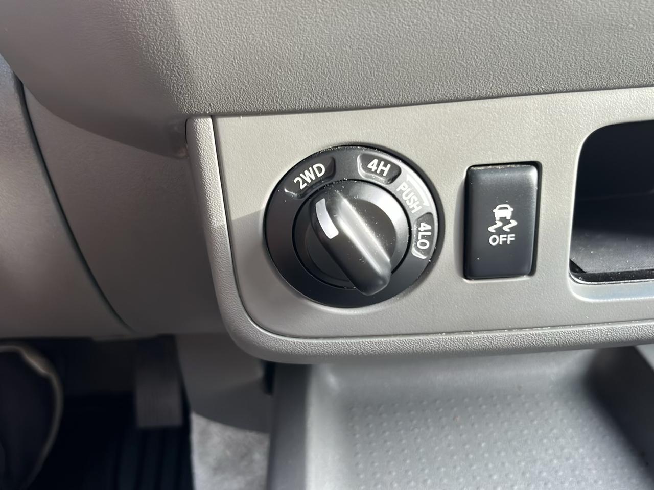 Nissan Frontier Crew Cab 4x4 SV V6 Auto 2018
