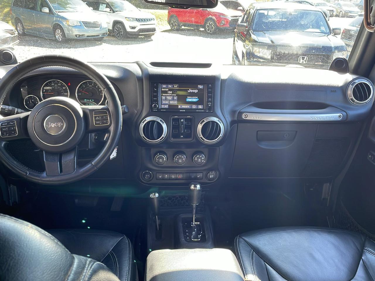 Jeep Wrangler Unlimited 4WD 4dr Sahara 2014